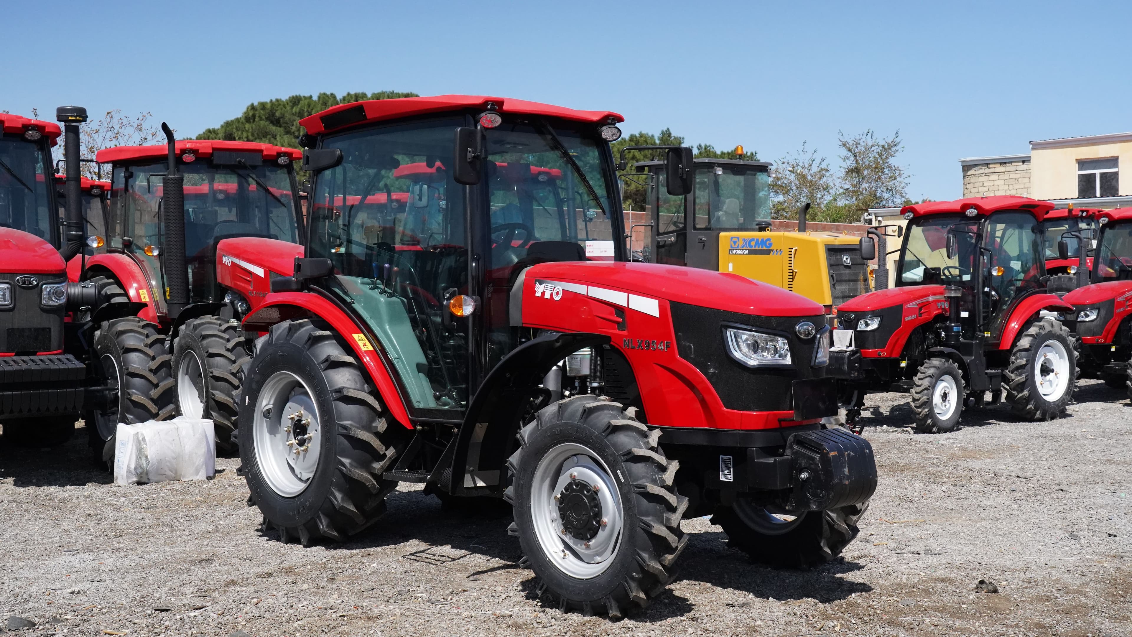YTO NLX 954 F