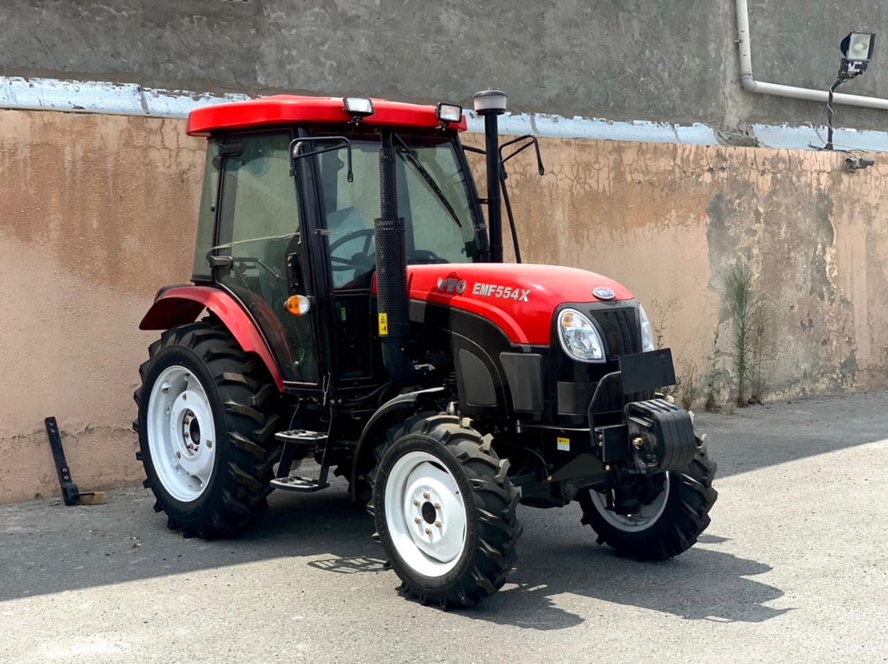YTO EMF 554X