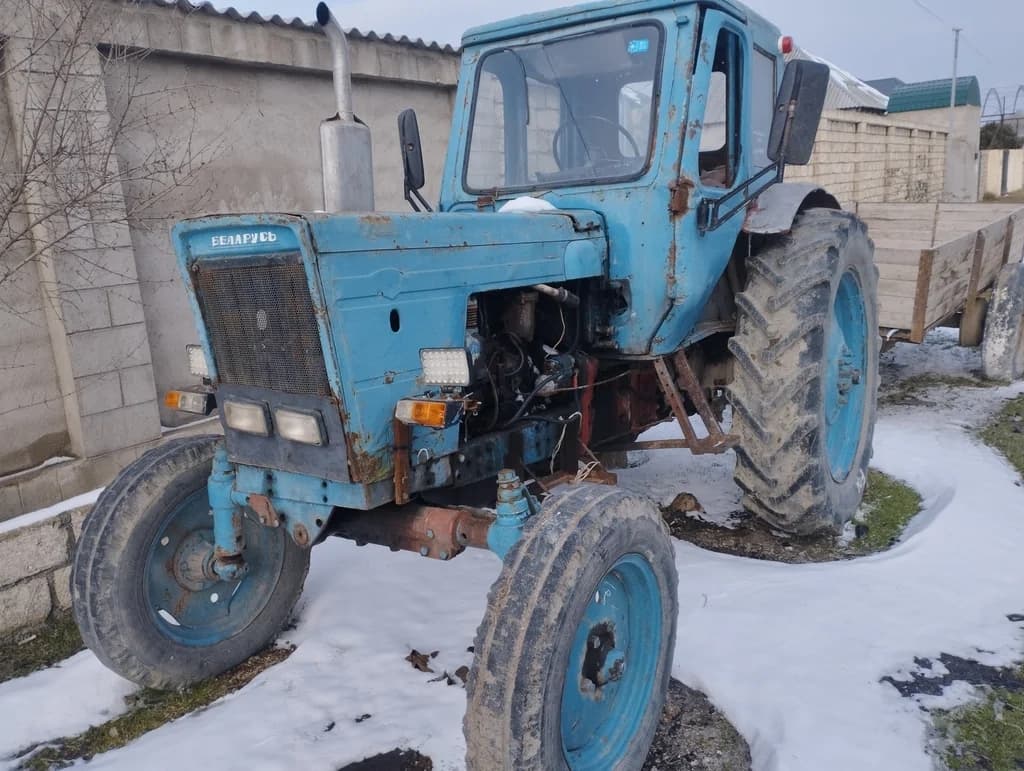 Belarus 50 traxtoru Lapetlə  satılır