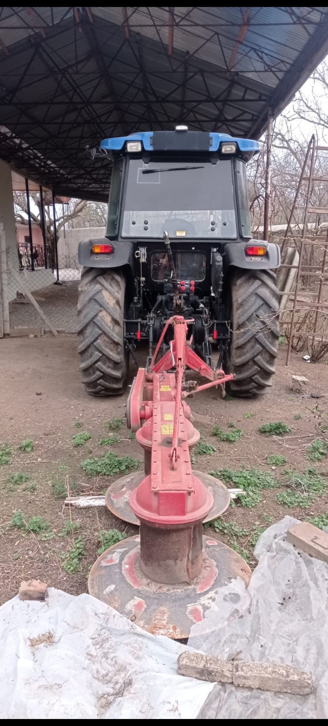 Traktor solis n 75