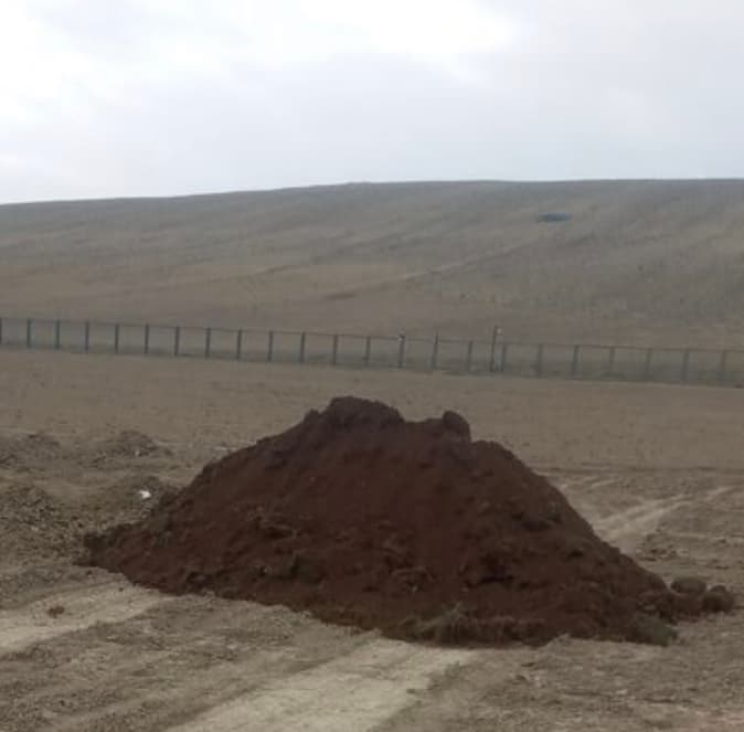 Qara torpaq və peyin