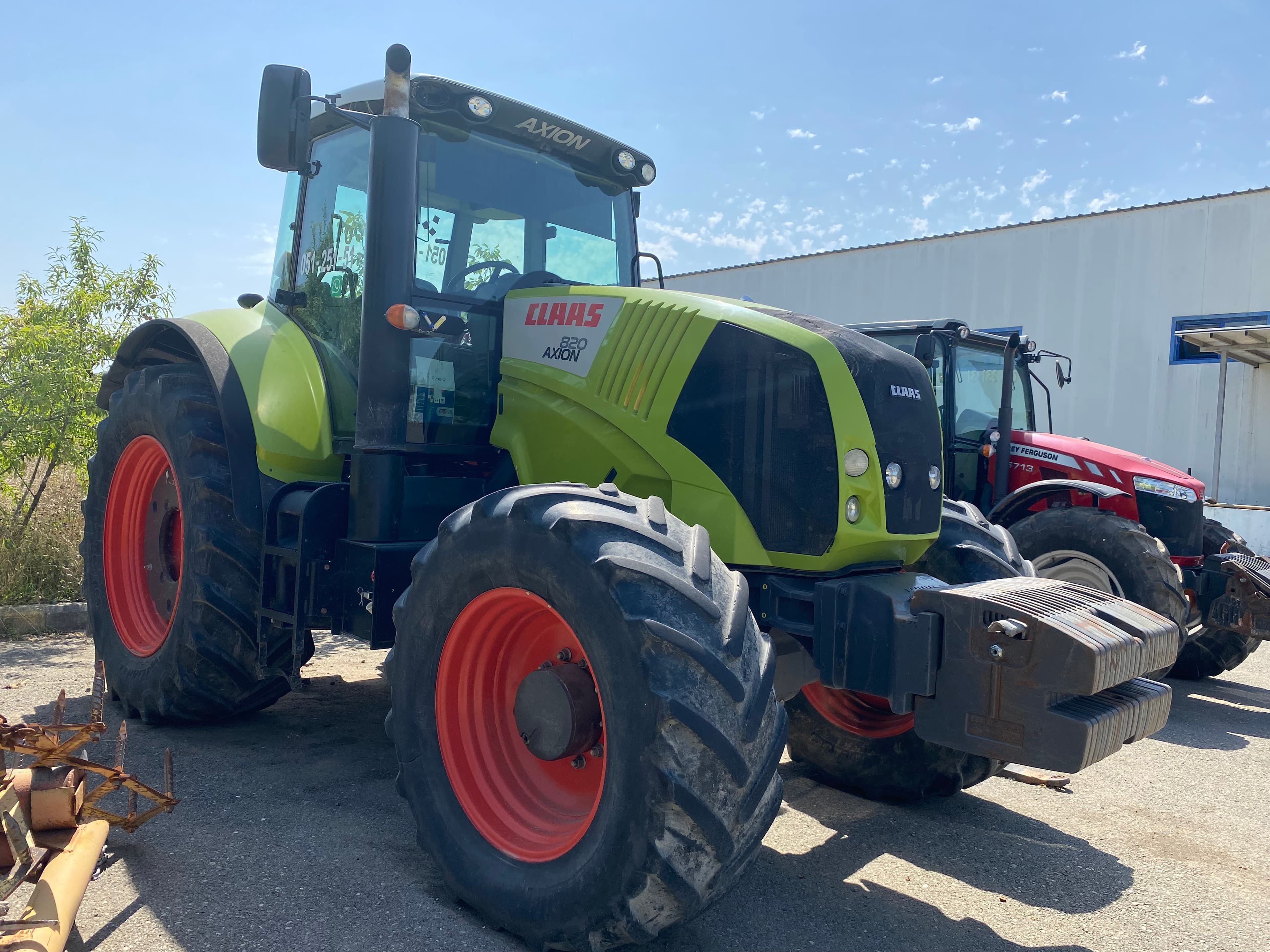 Claas Axion 820