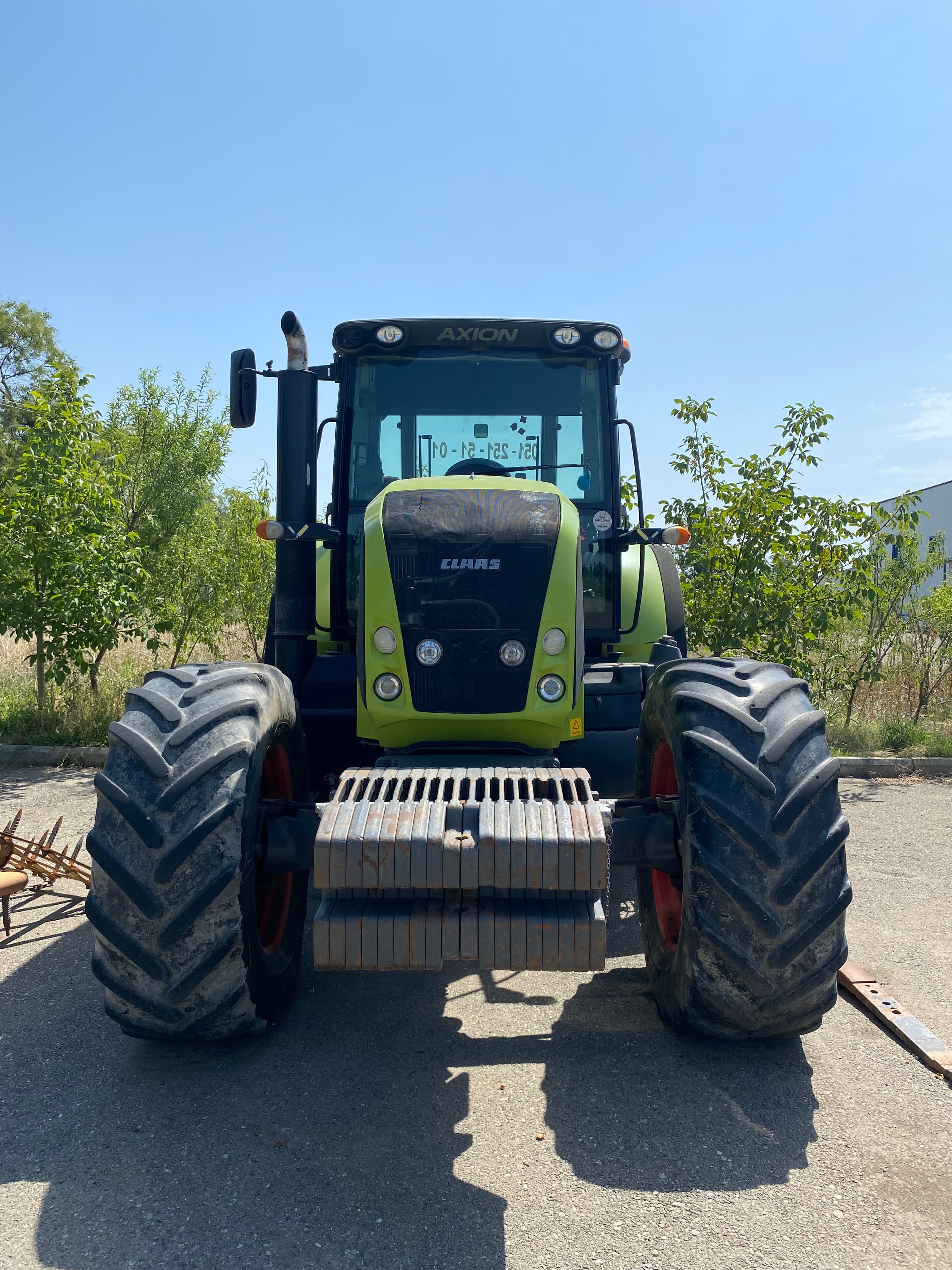 Claas Axion 820