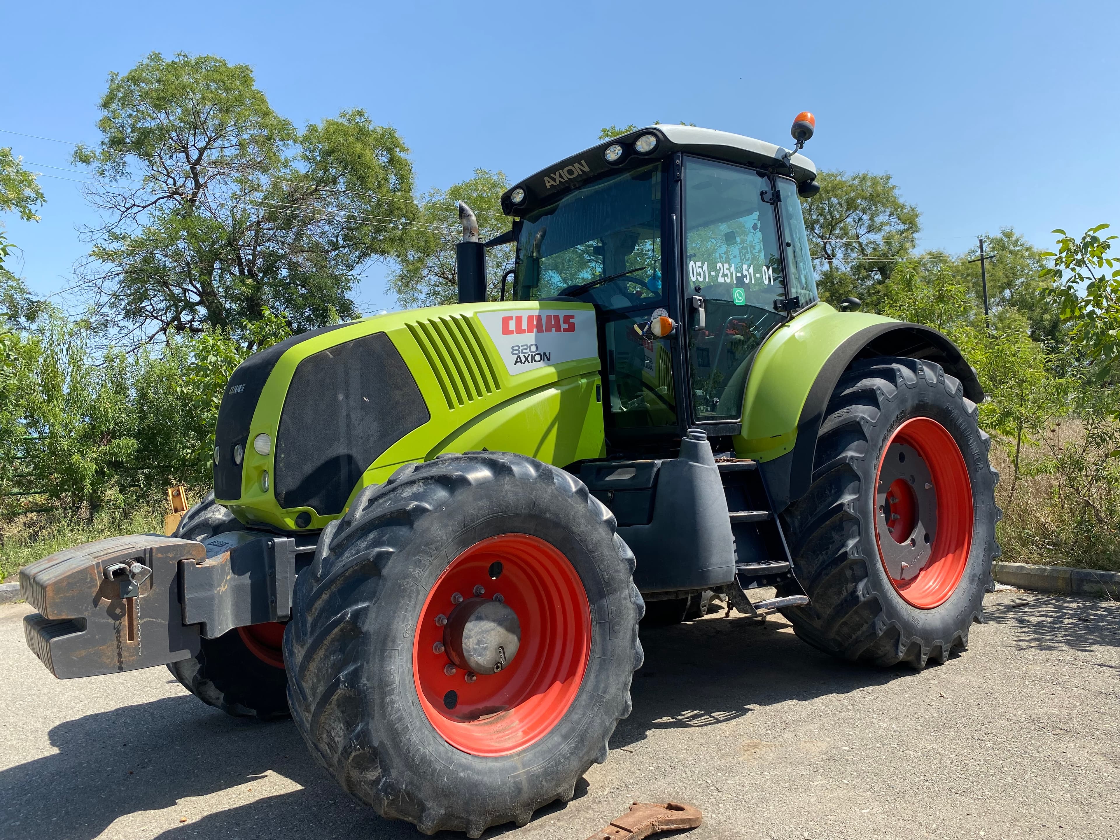 Claas Axion 820