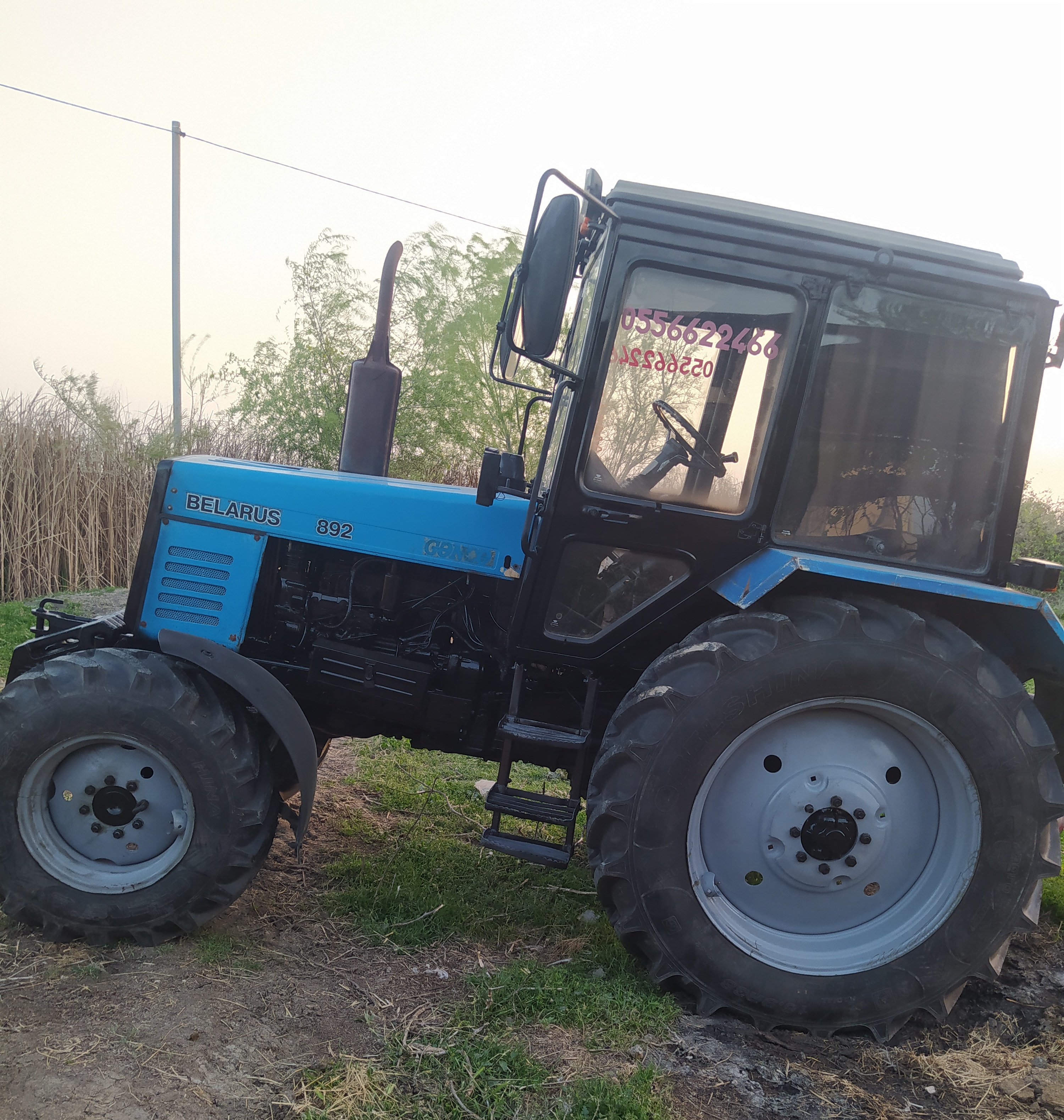 Traktor satılır Belarus 89