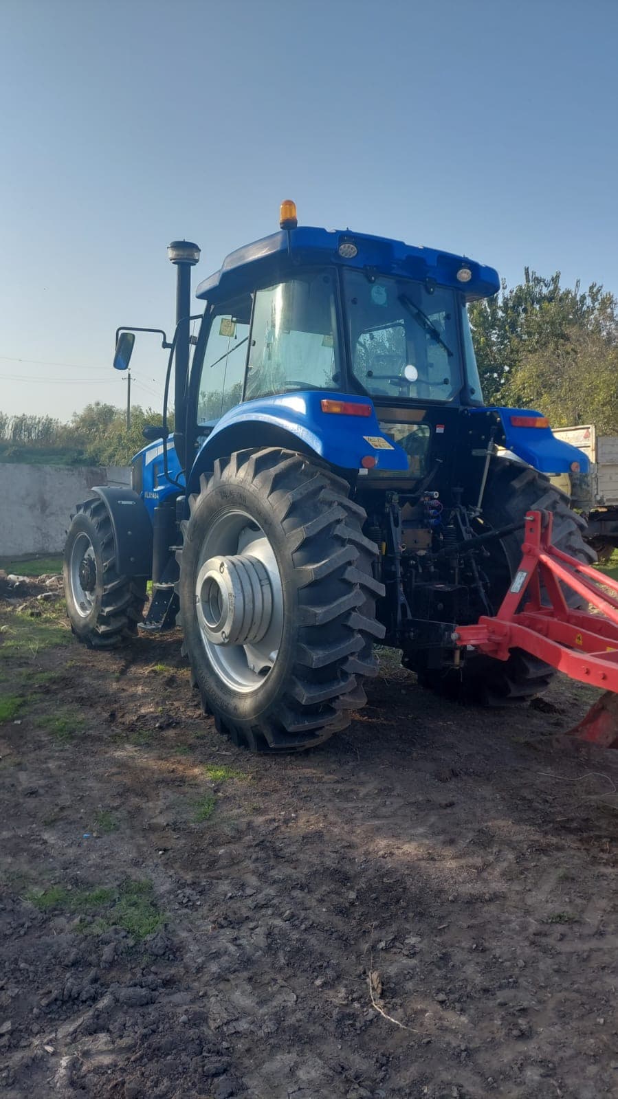 Traktor YTO 2023
