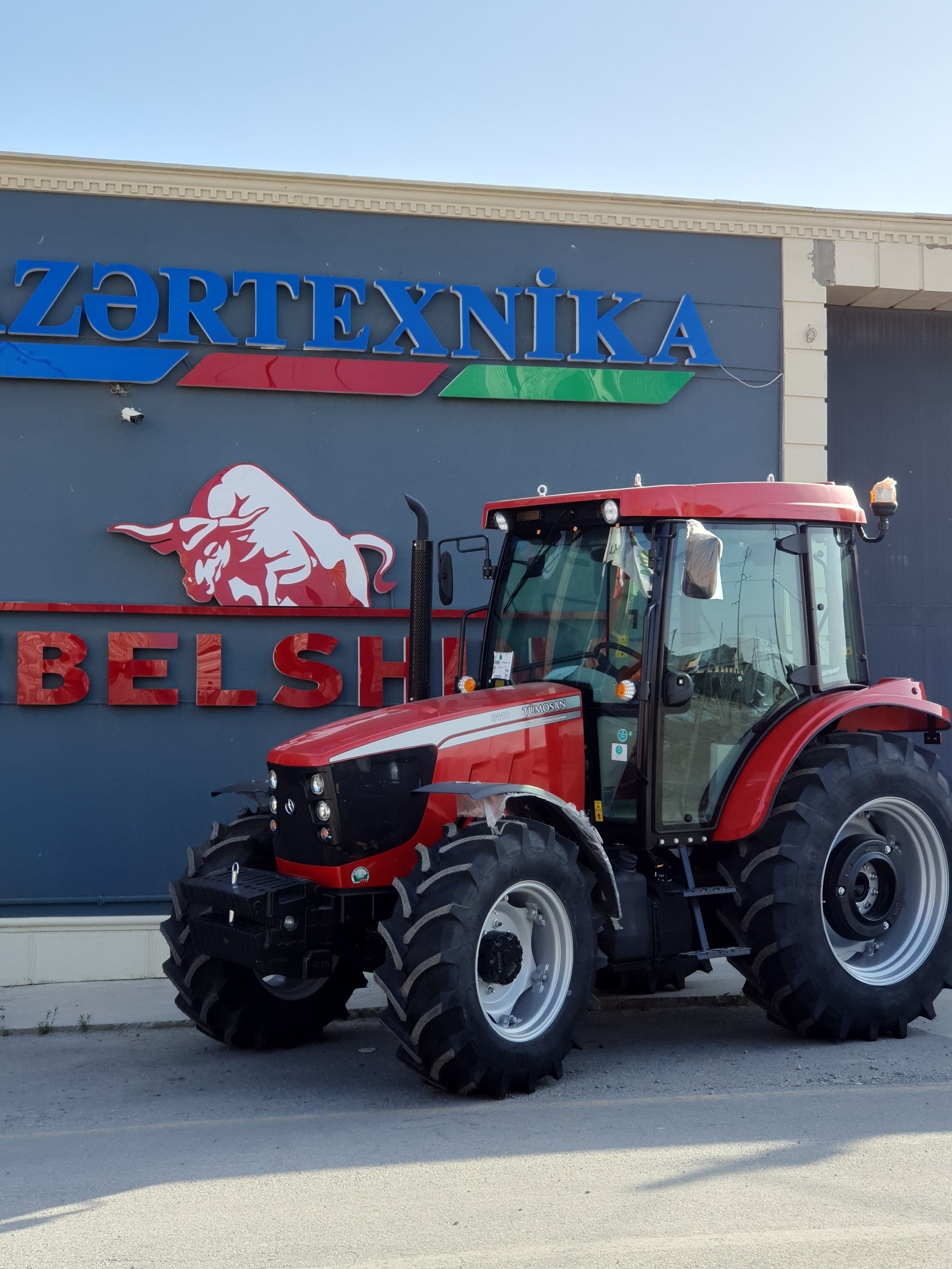 Traktor Tümosan 8110