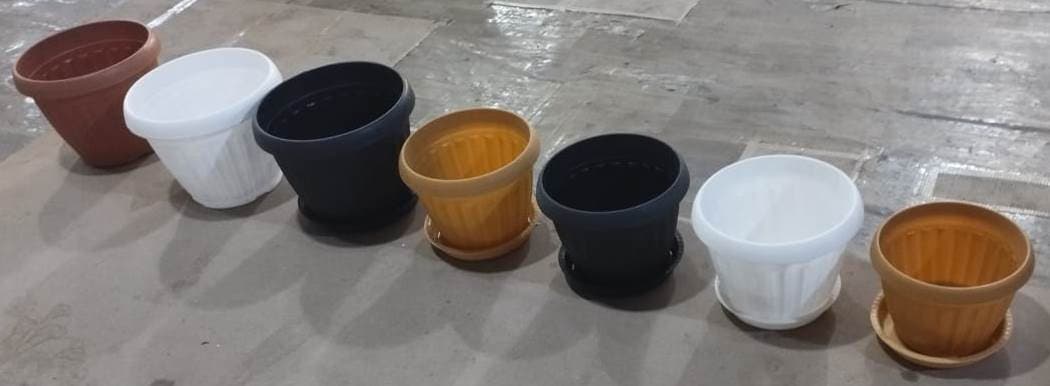 Plastik dibçəklər