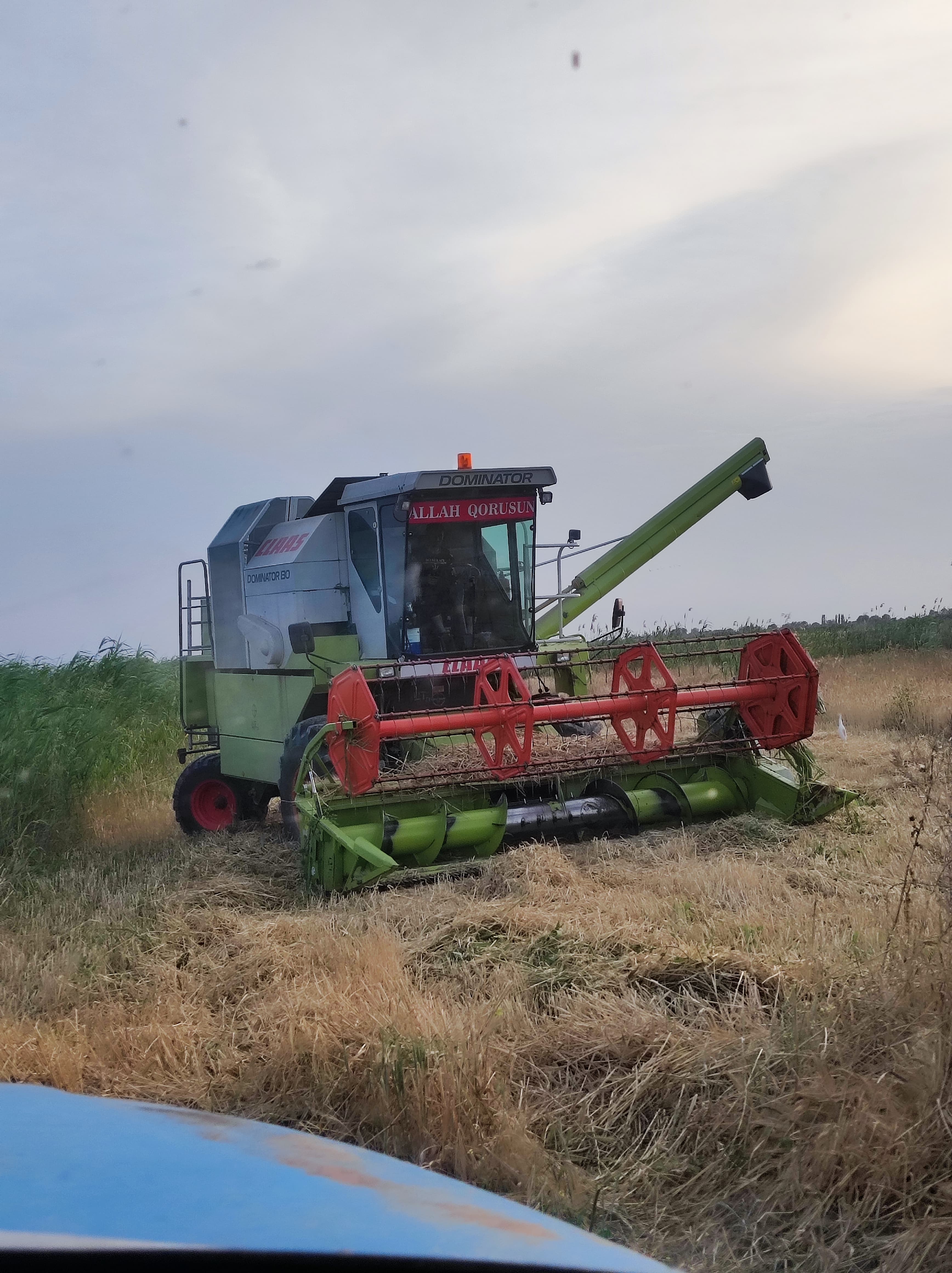 Claas dominator 130