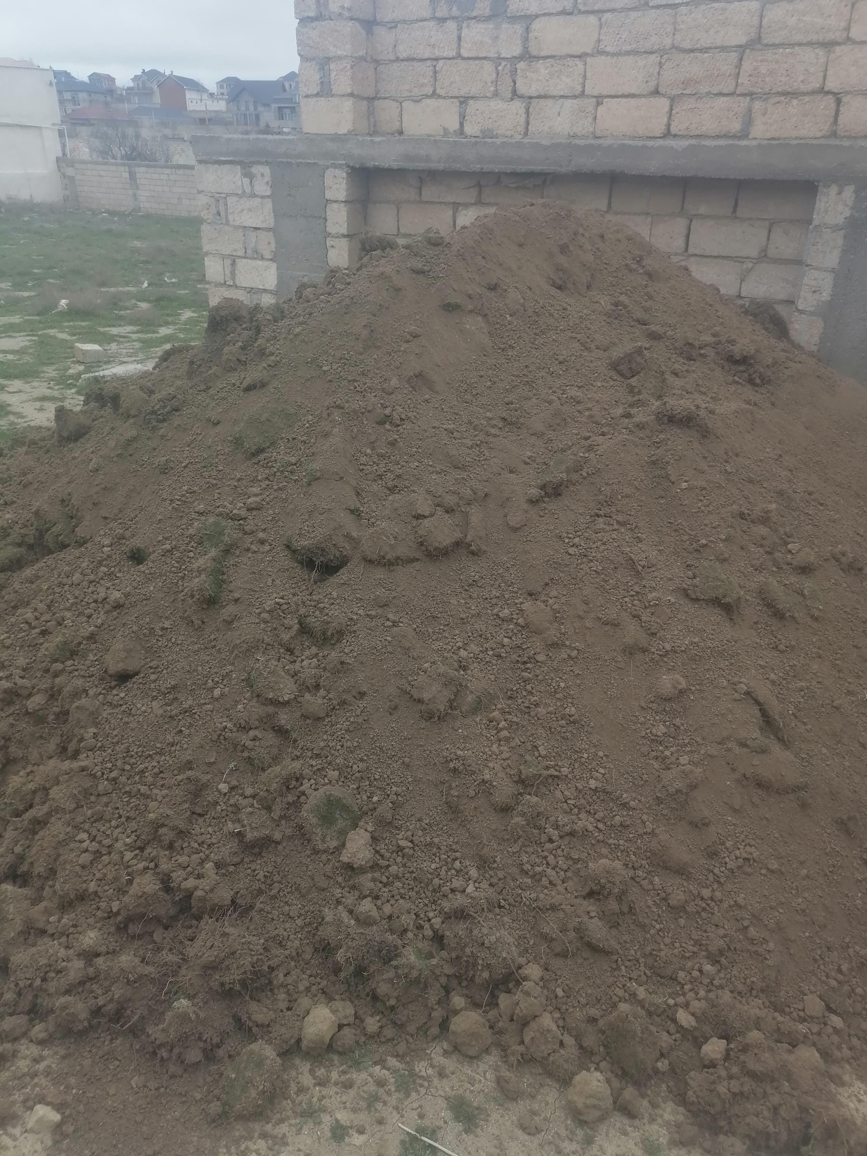 Qara Torpaq Peyin