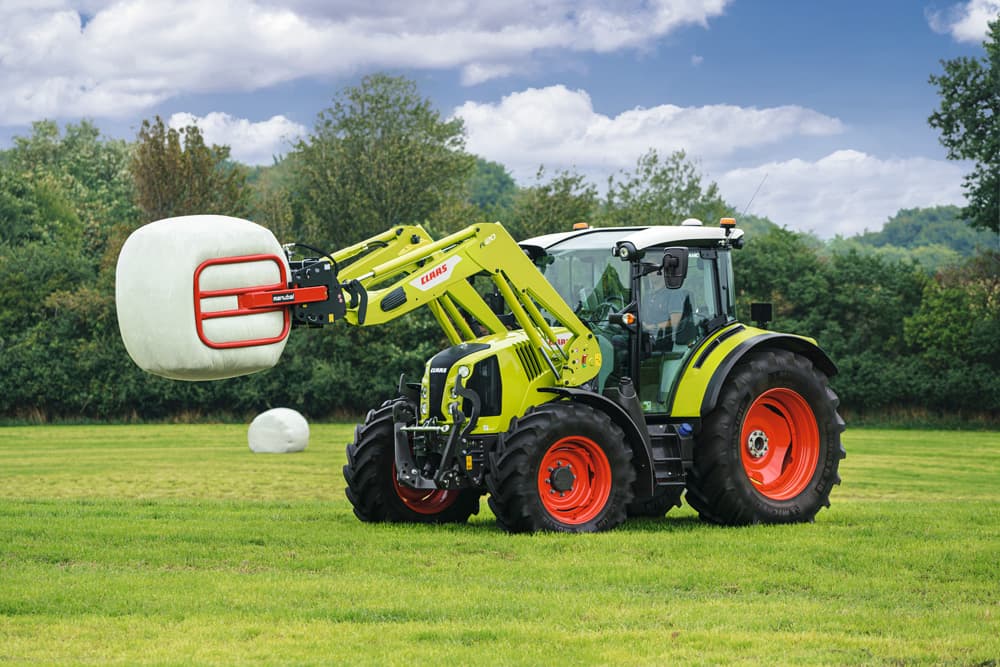 Claas Arion 640C traktor