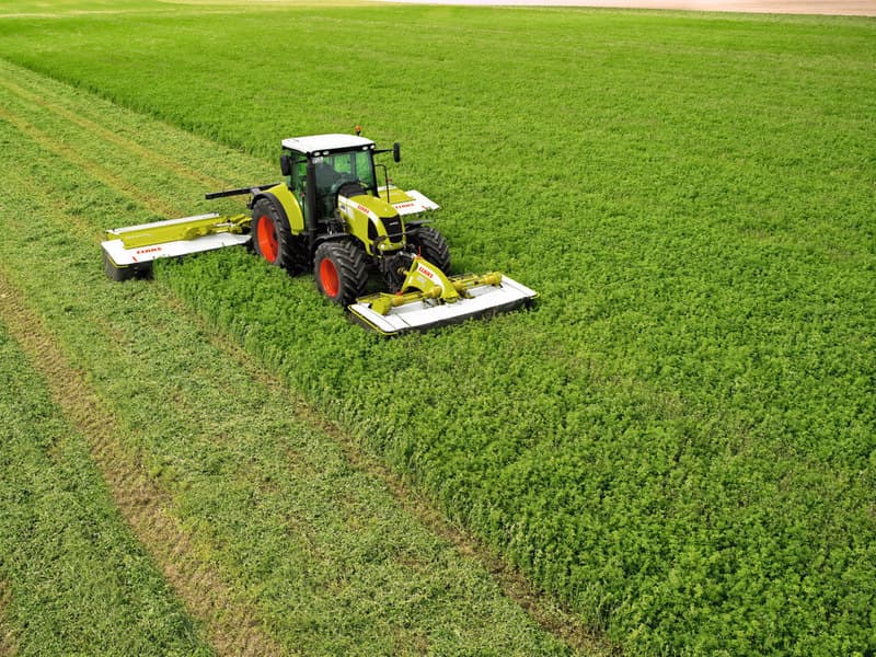 Claas Arion 640C traktor