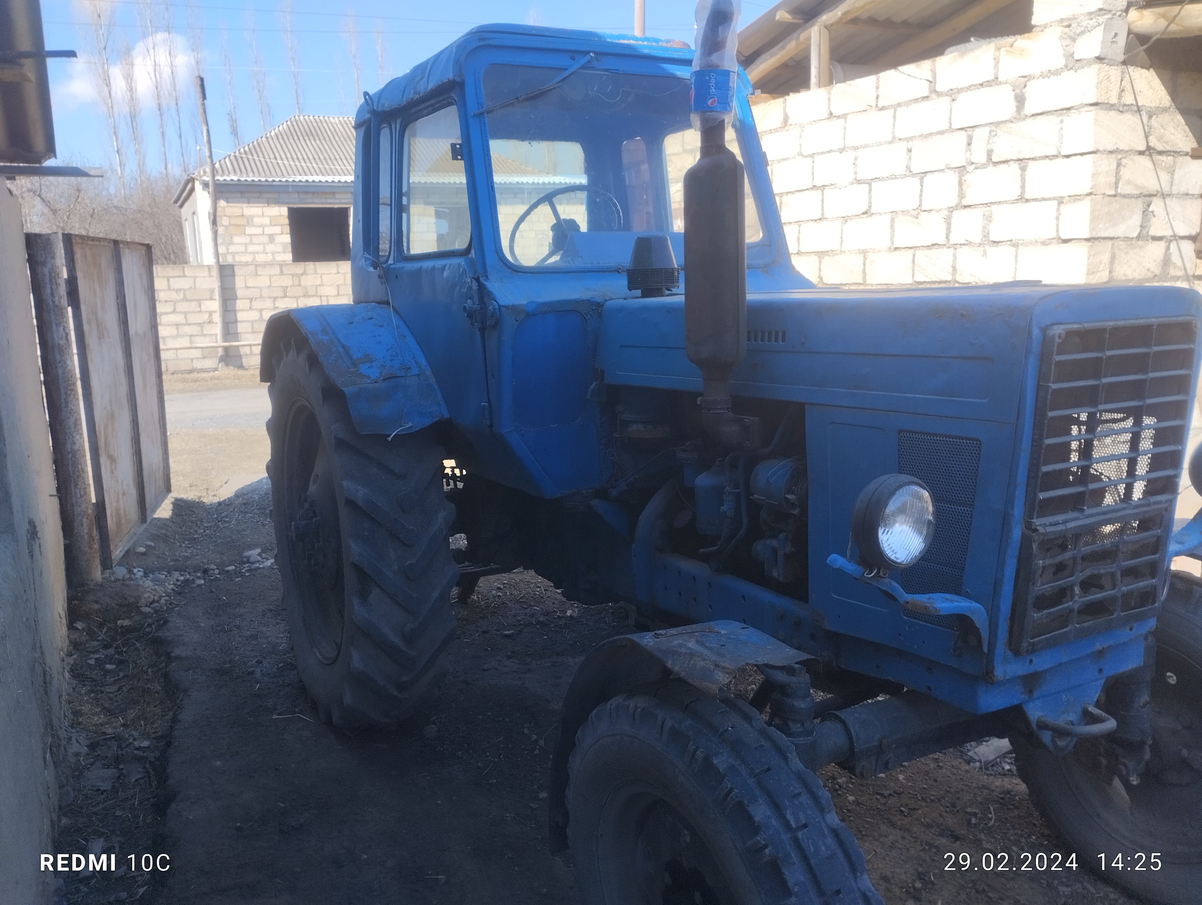 Traktor MTZ80