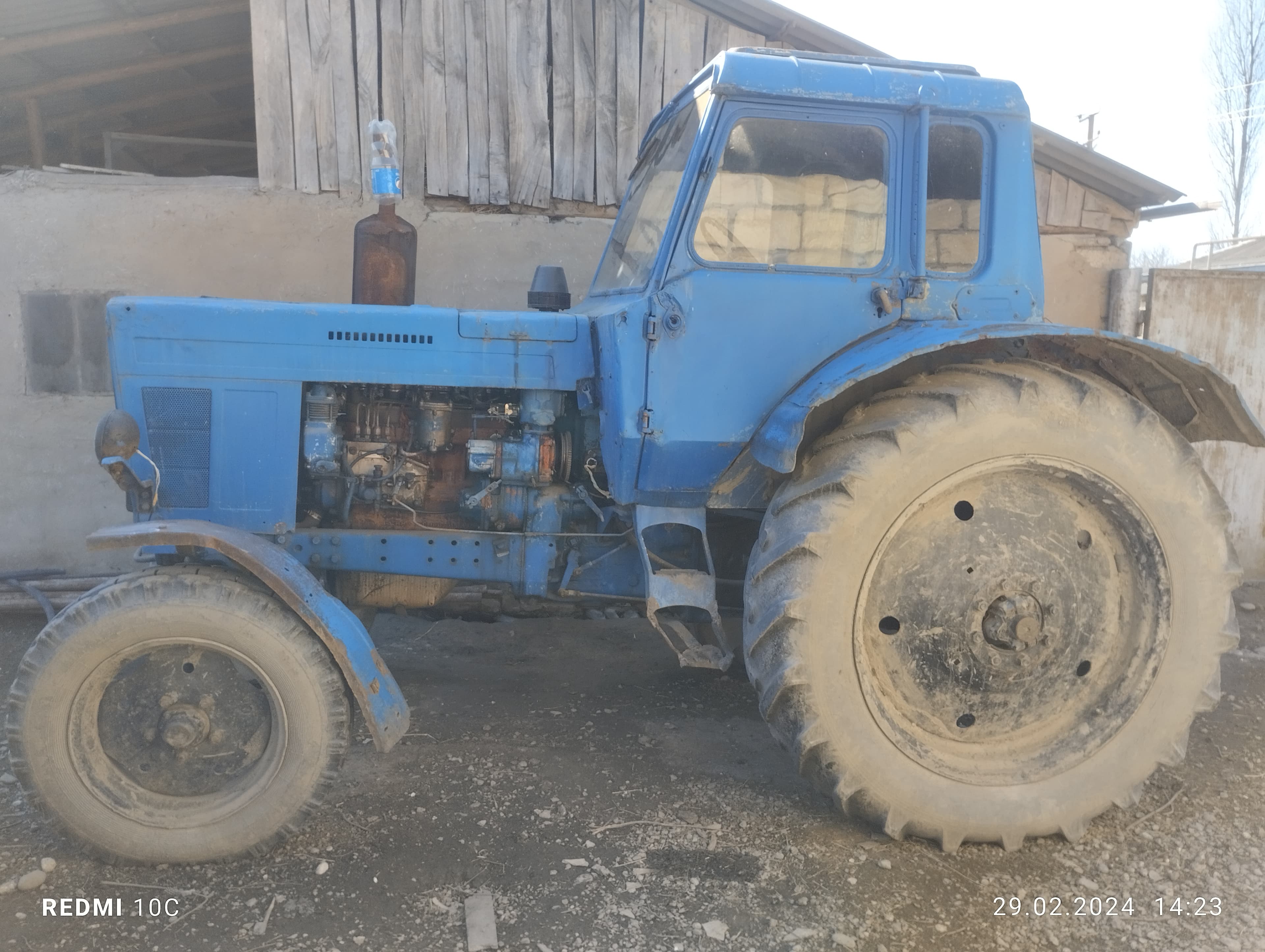 Traktor MTZ80