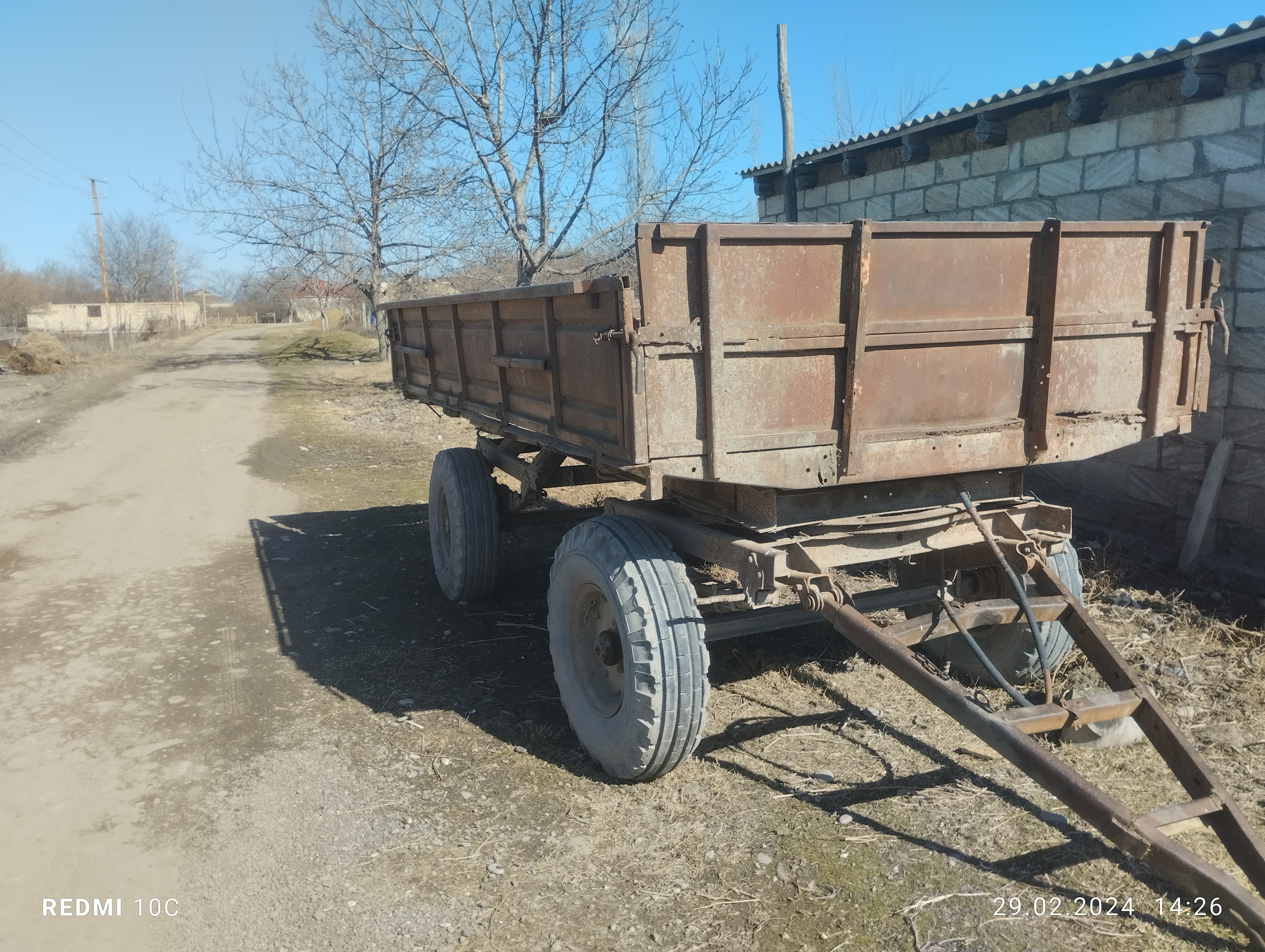 Traktor MTZ80