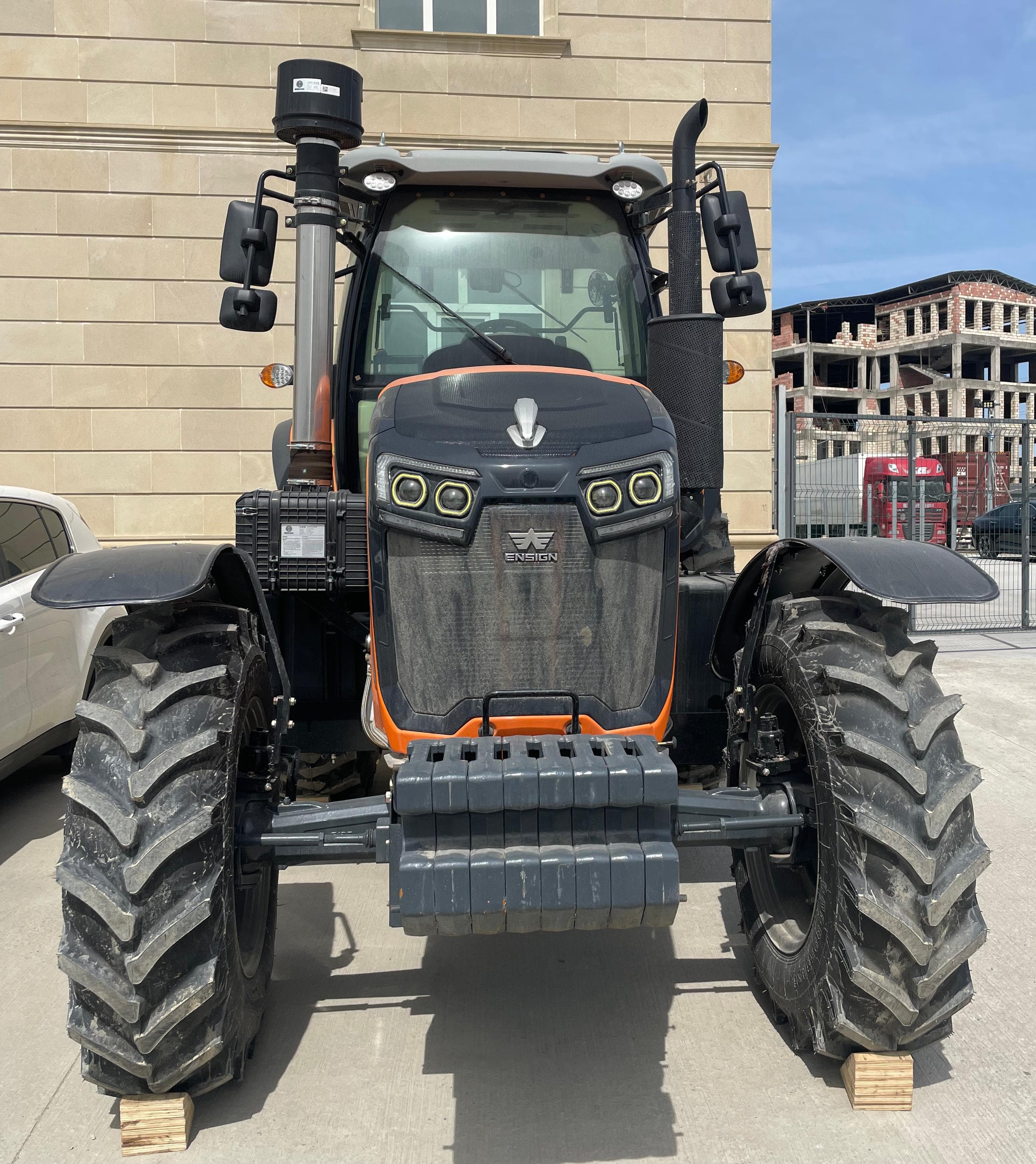 Traktor "Ensign YX1604-J" 2024 il