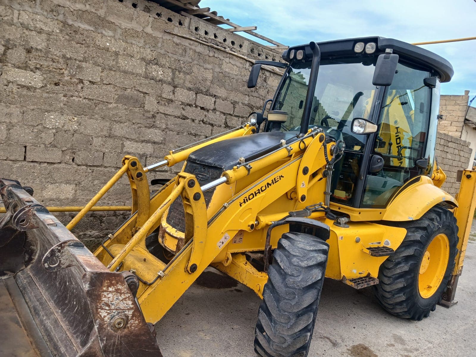 Hidromek 102B
