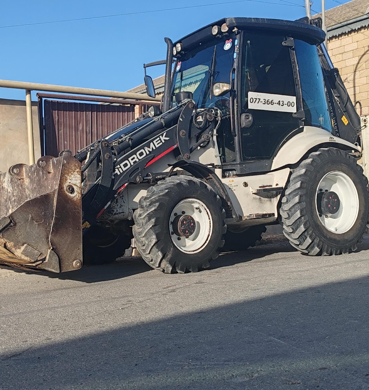 Hidromek 102B