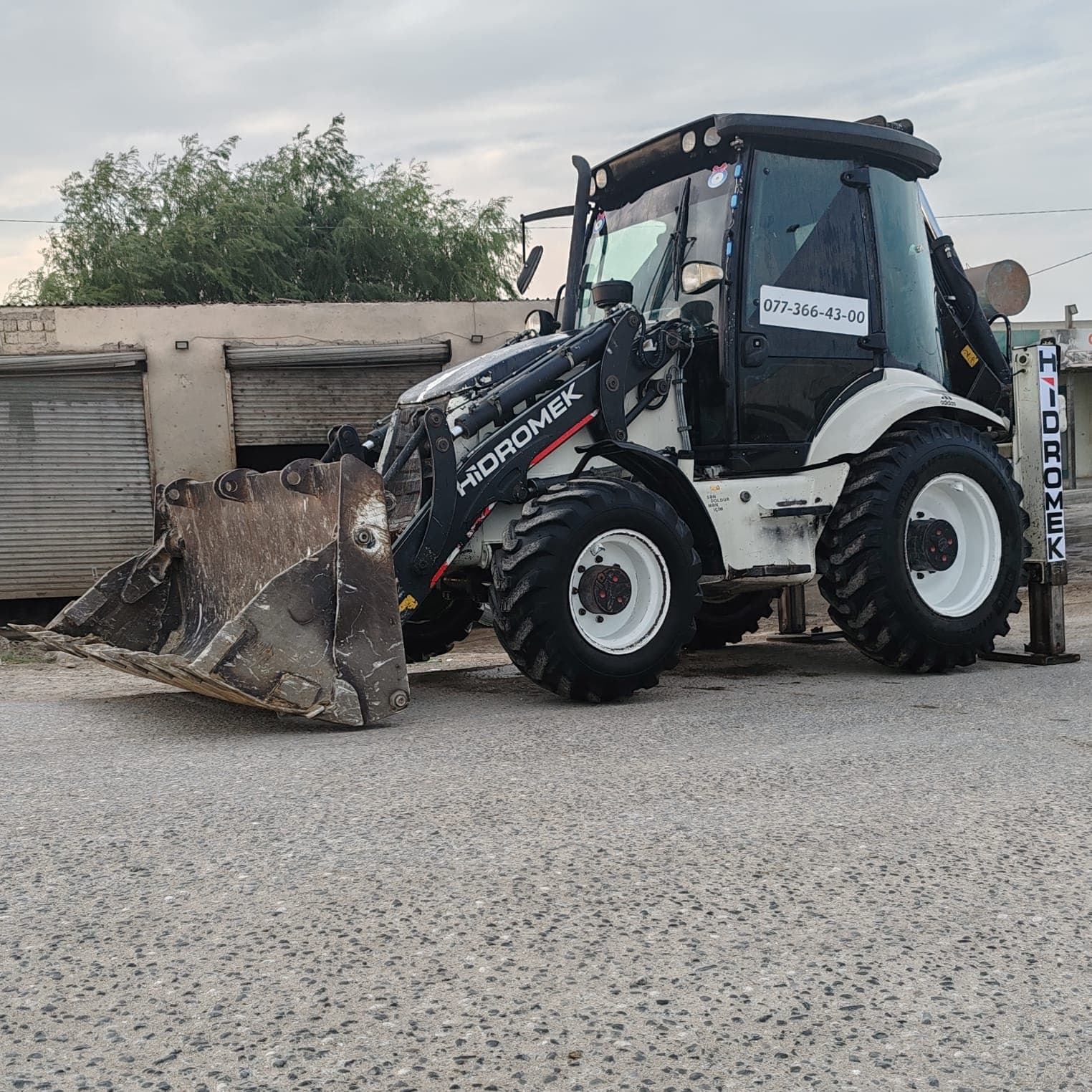 Hidromek 102B