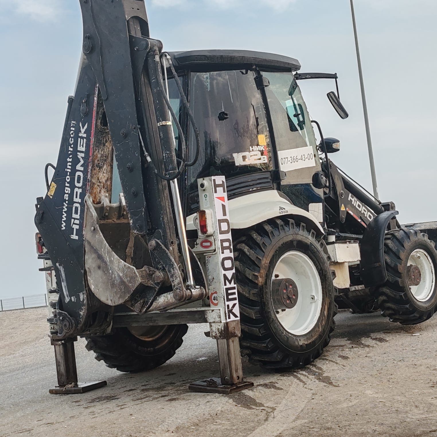 Hidromek 102B