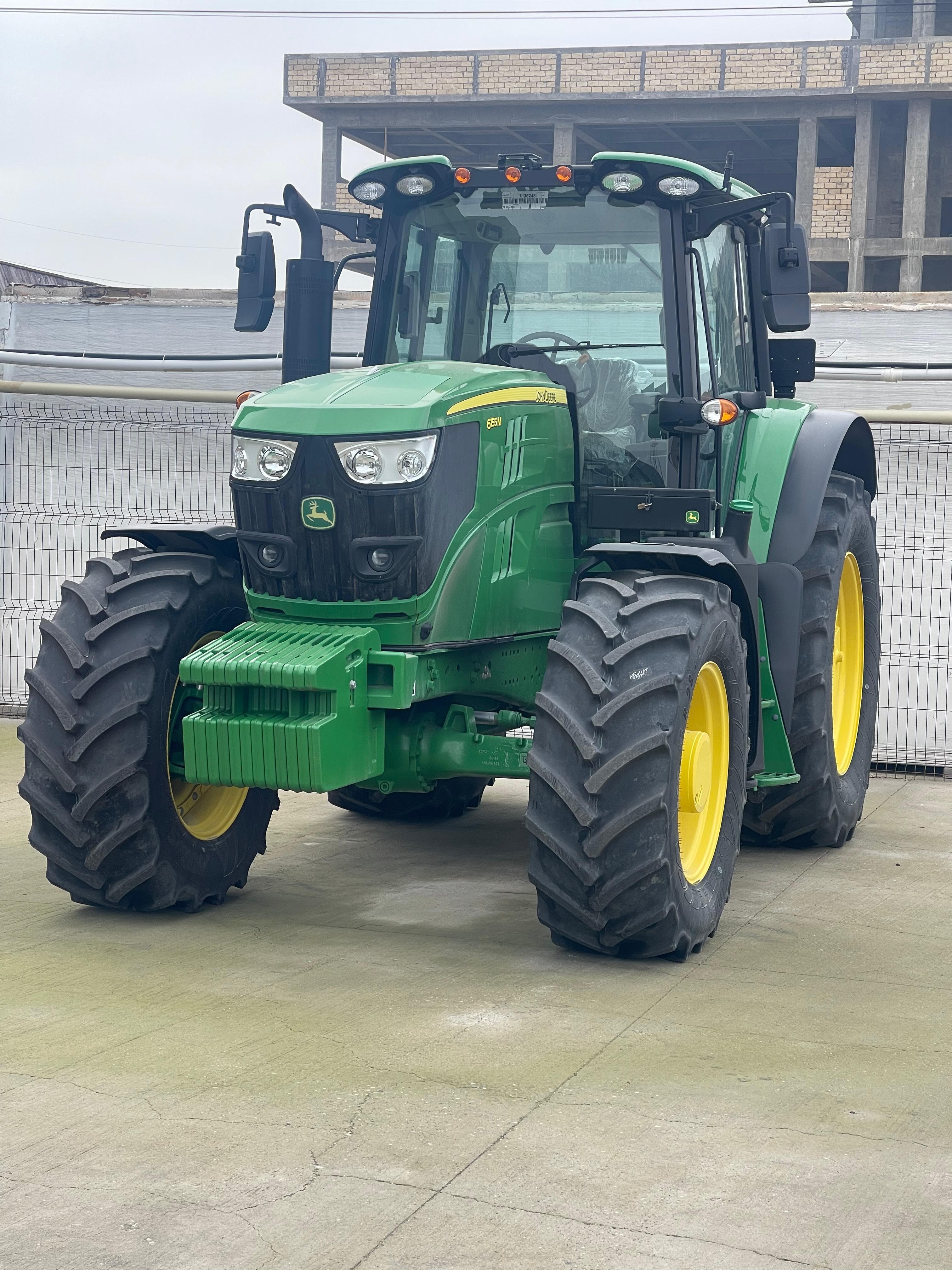 Traktor John Deere 6155M
