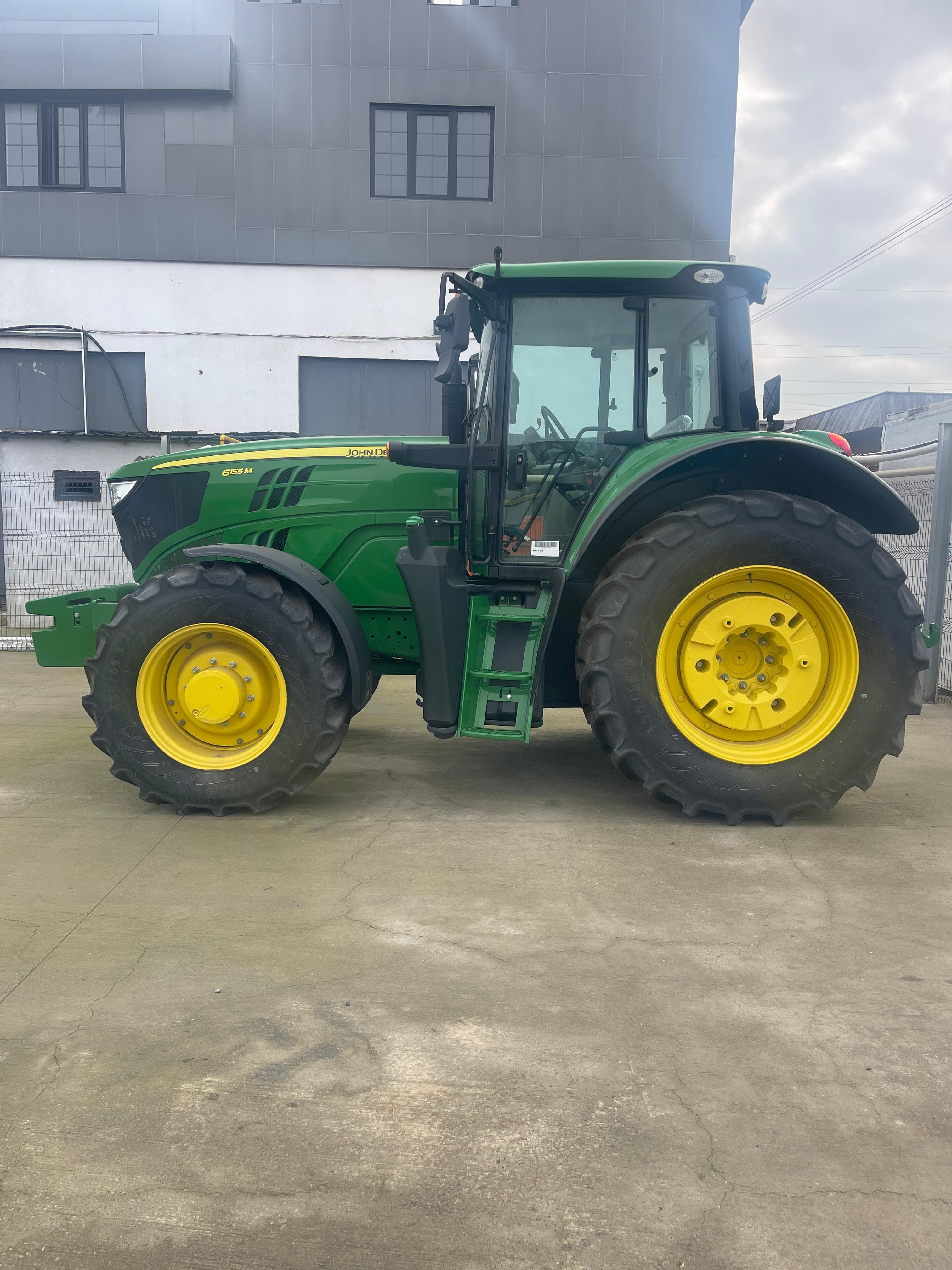 Traktor John Deere 6155M