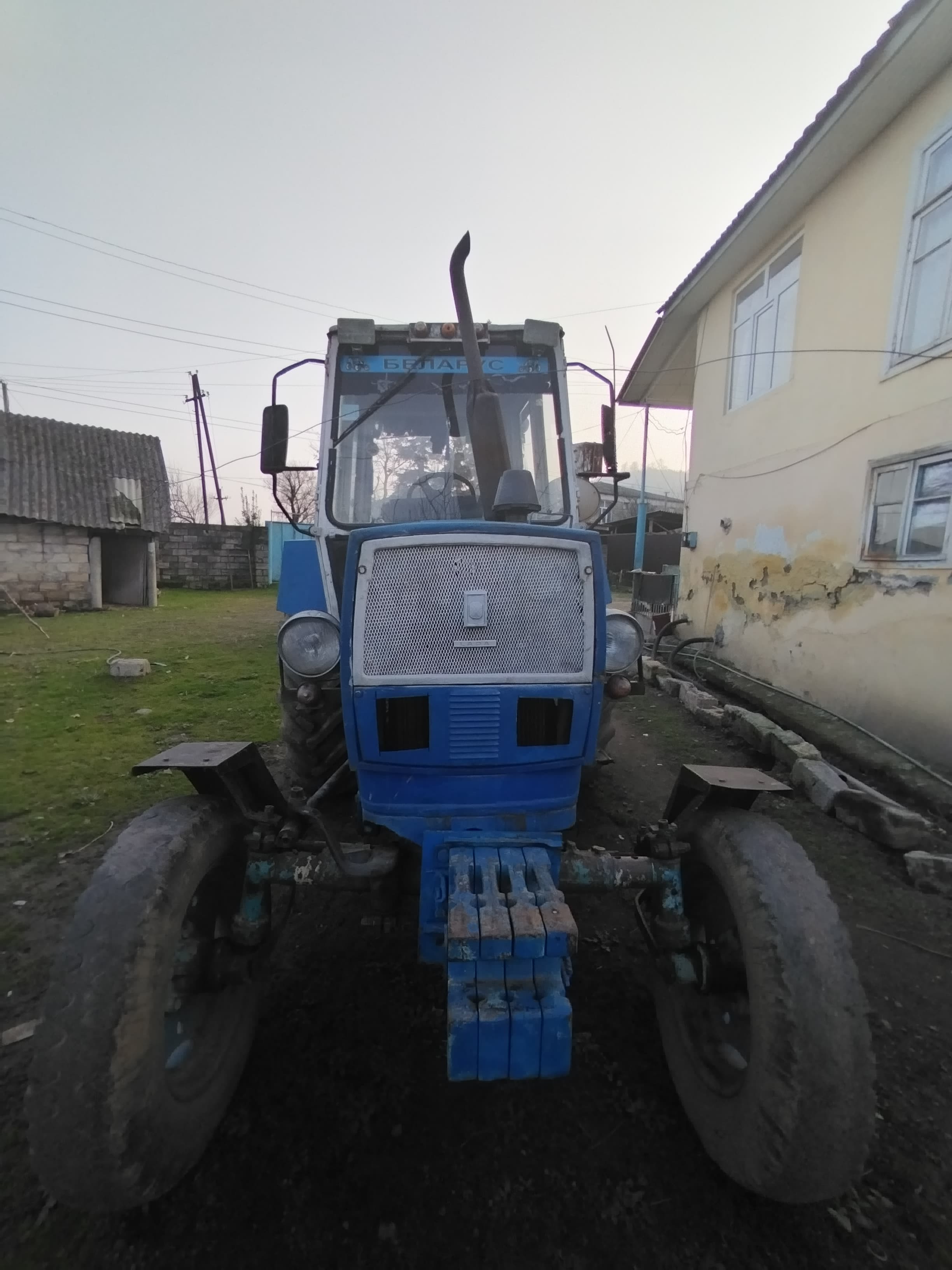 Traktor Satılır