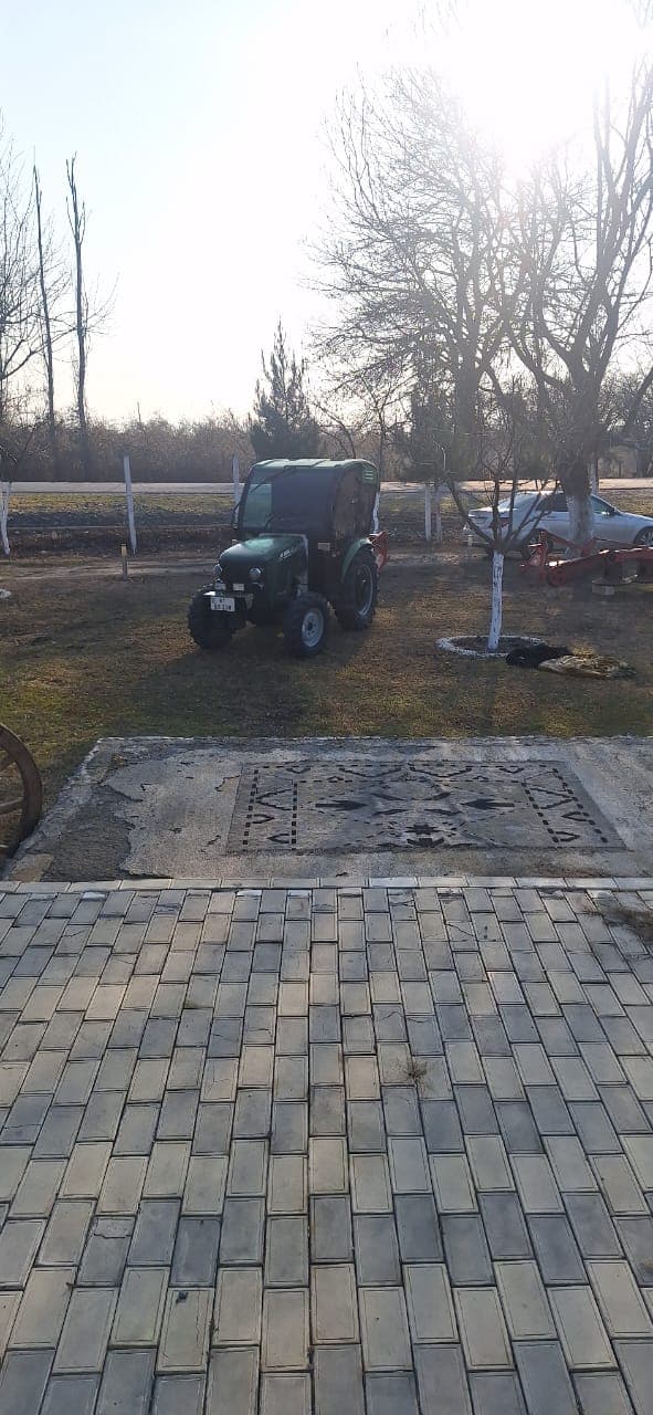Karatas traktor satılır