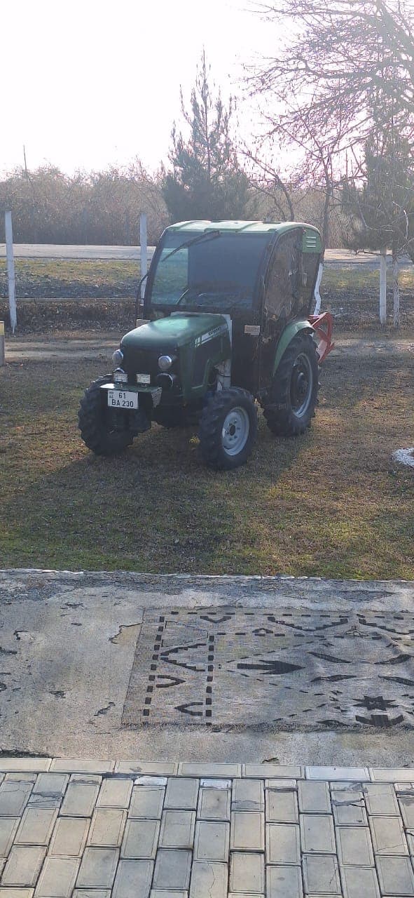 Karatas traktor satılır