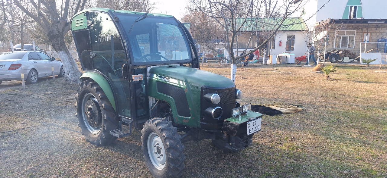 Karatas traktor satılır