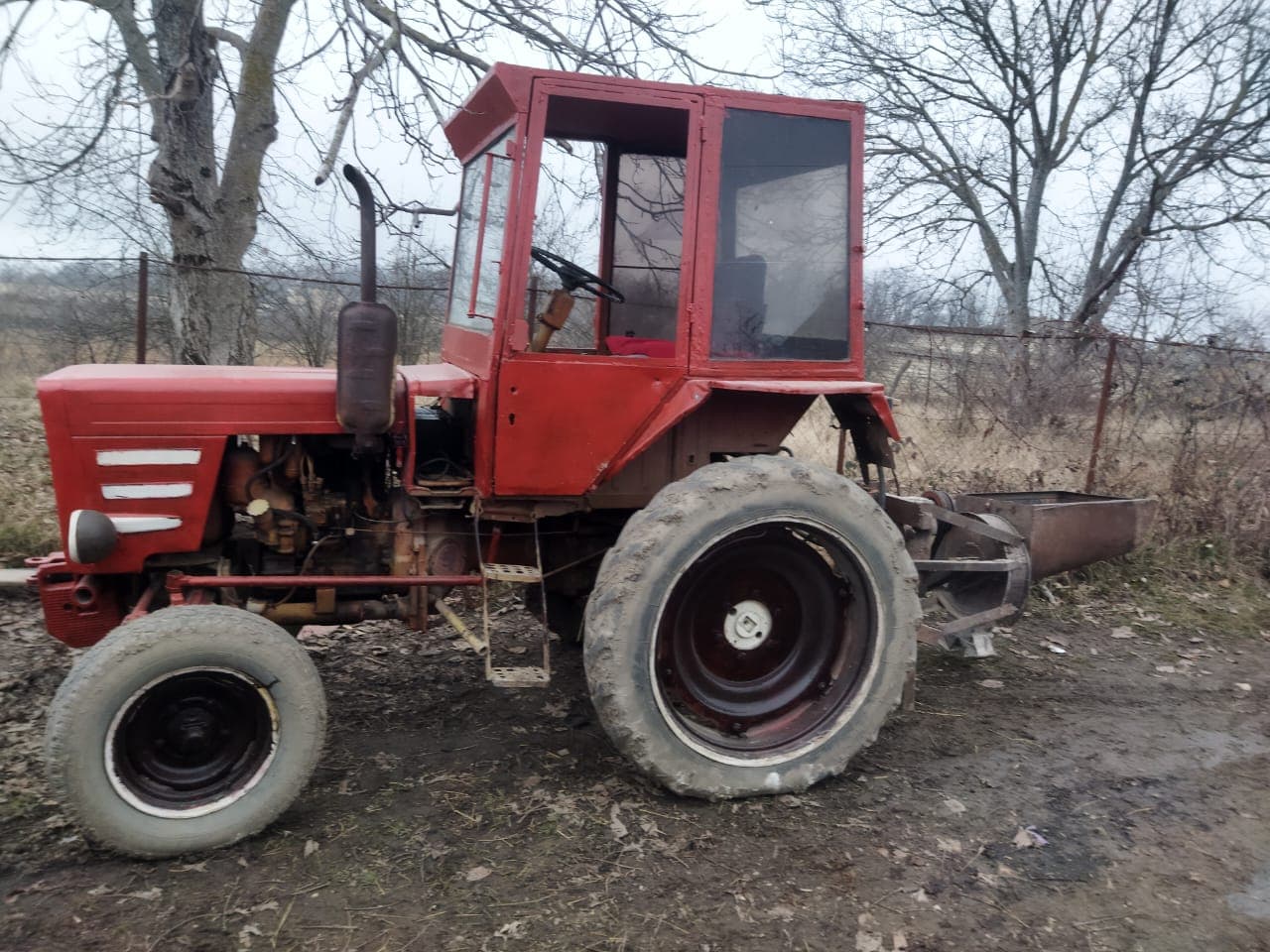 T-25 traktror