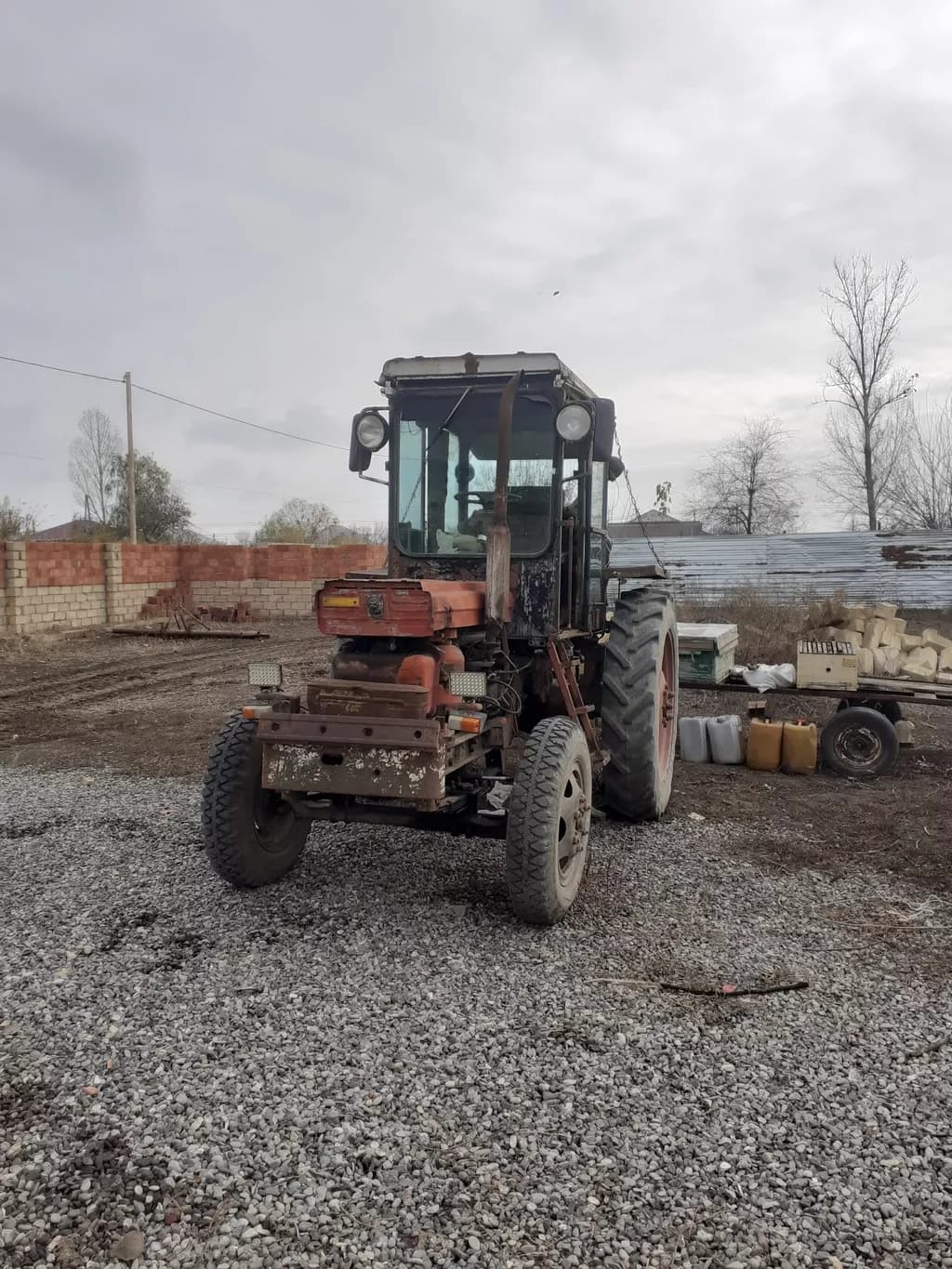 Traktor T28