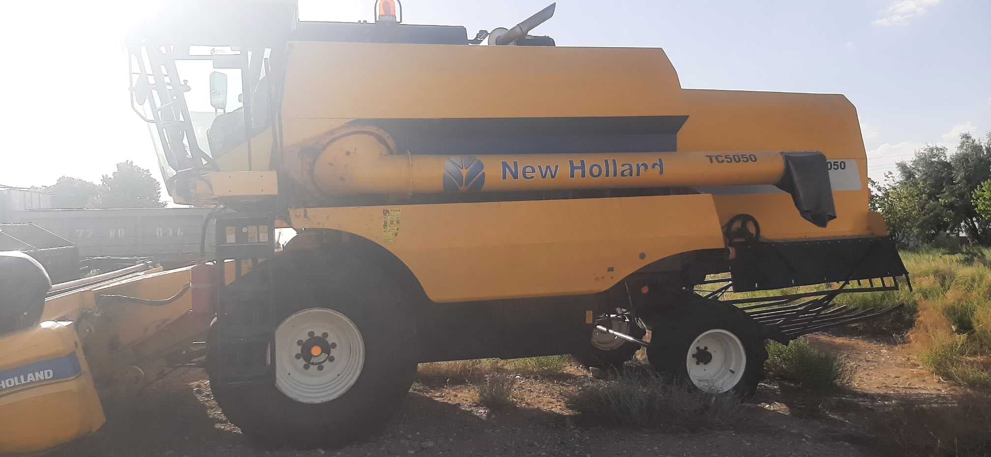 NEW HOLLAND TC5050