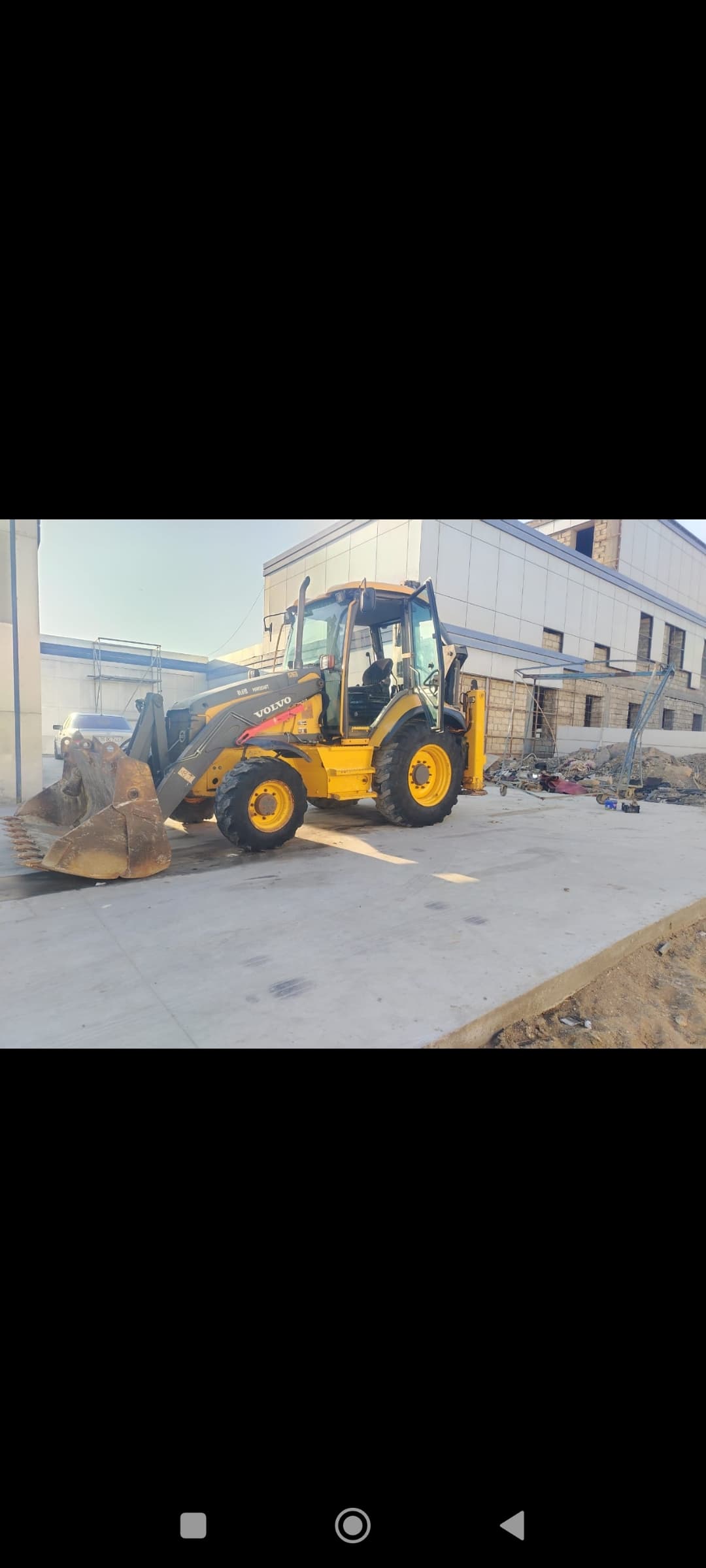 Ekskavator yükləyici