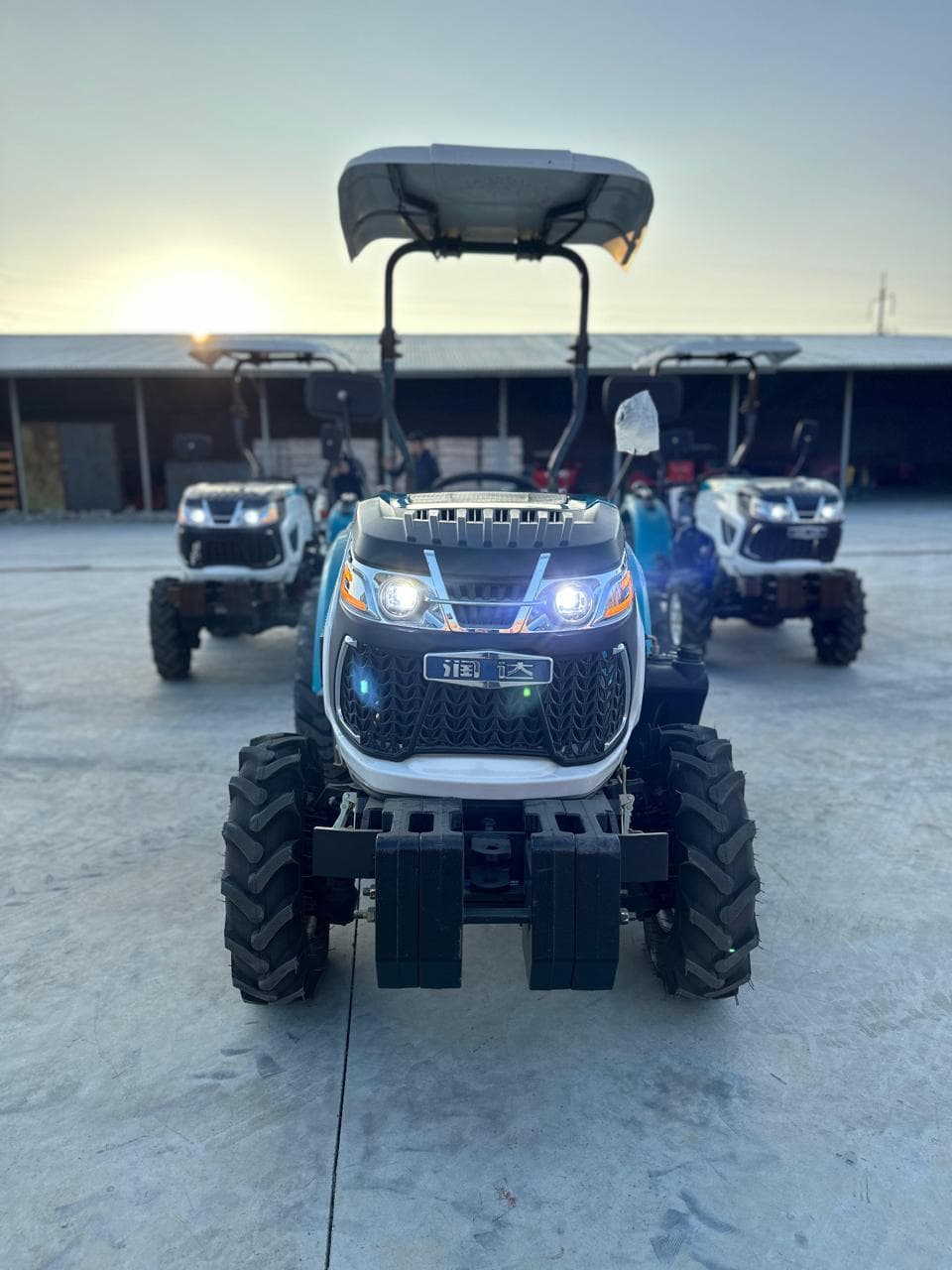 RD504 MİNİ TRAKTOR