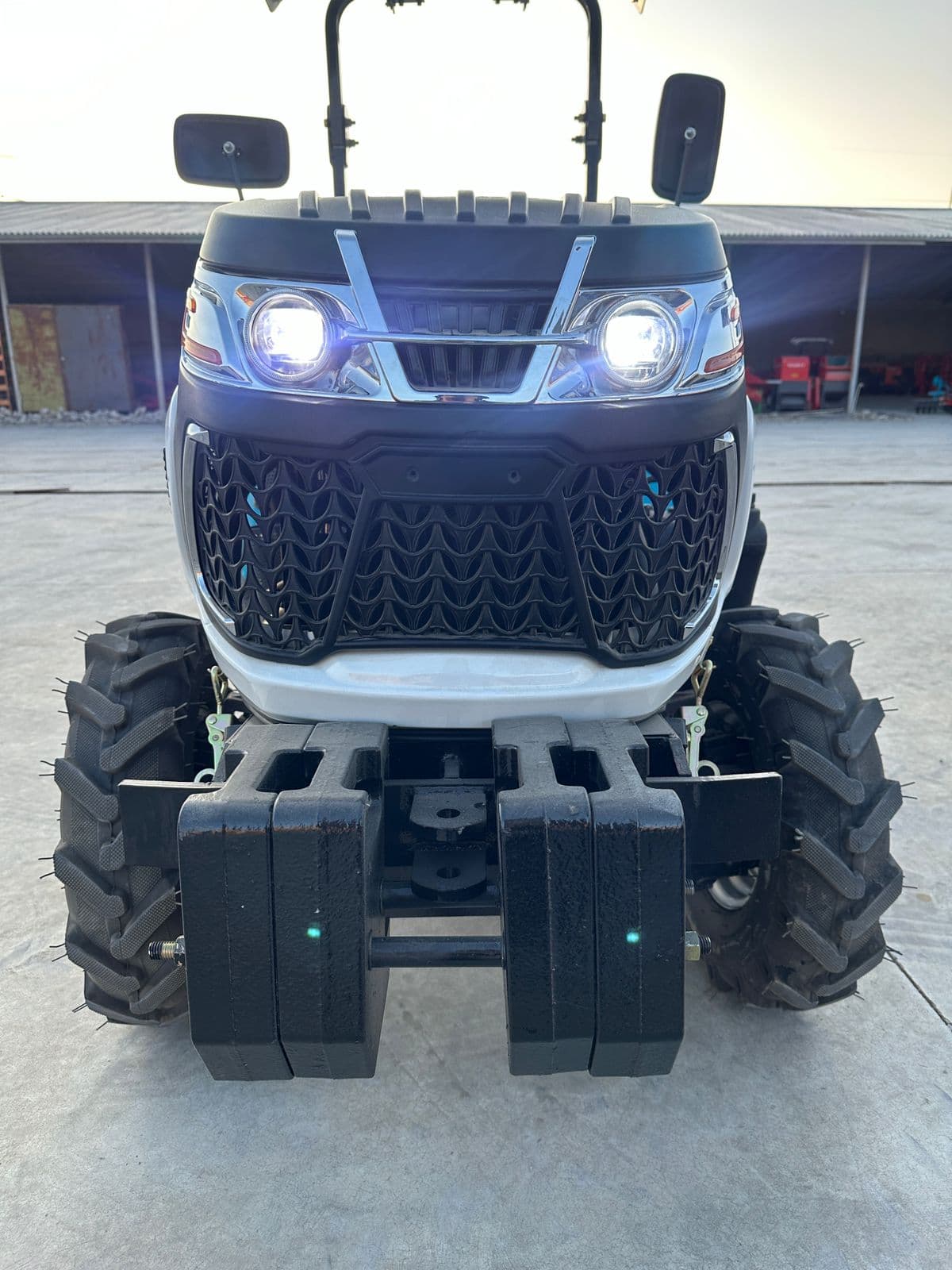 RD504 MİNİ TRAKTOR