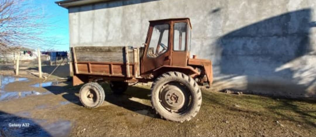 T16