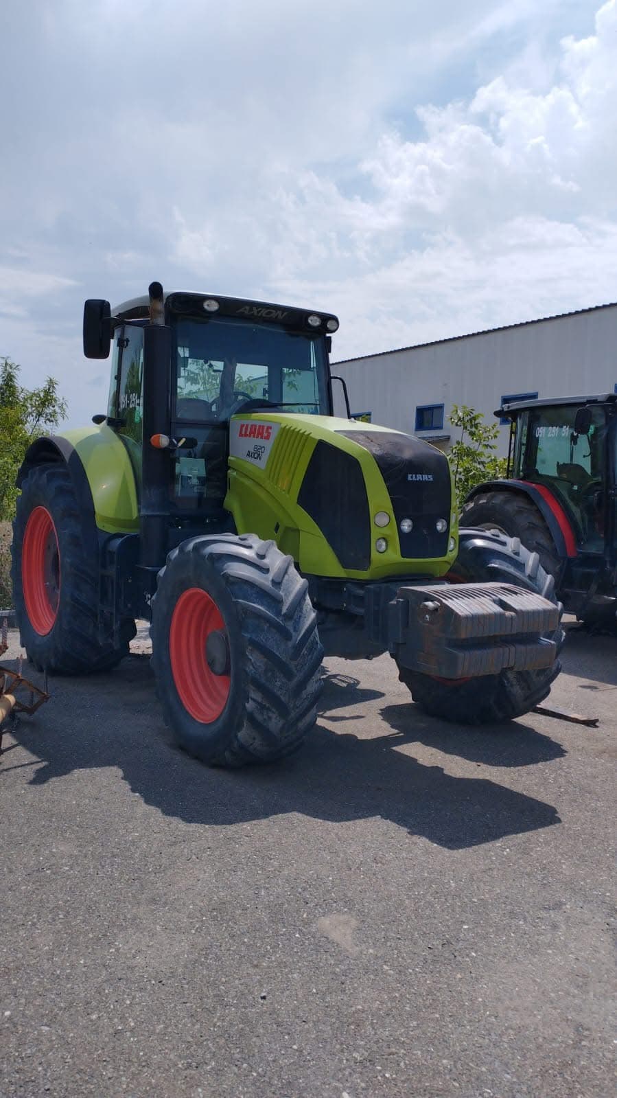Claas Axion 820 traktoru
