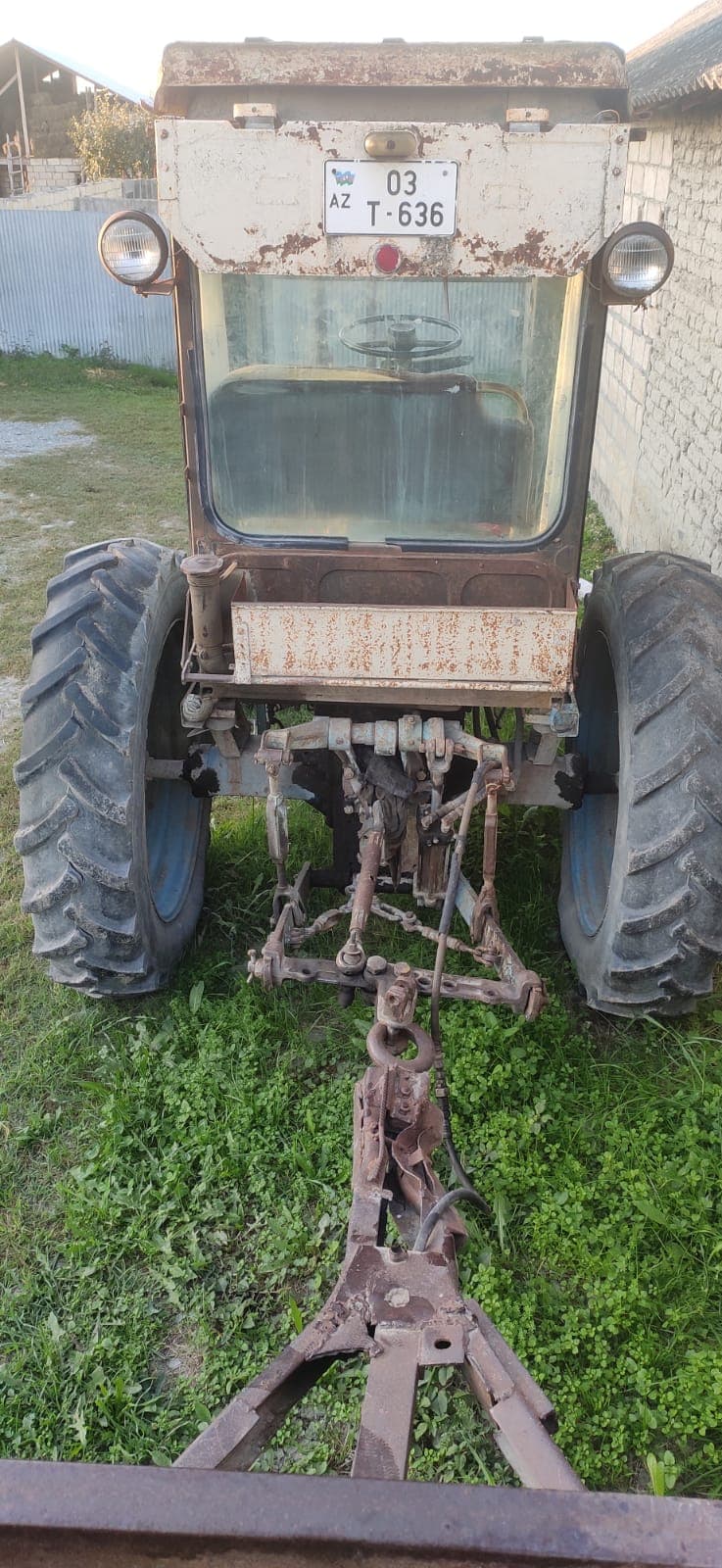 T-28 traktor satılır