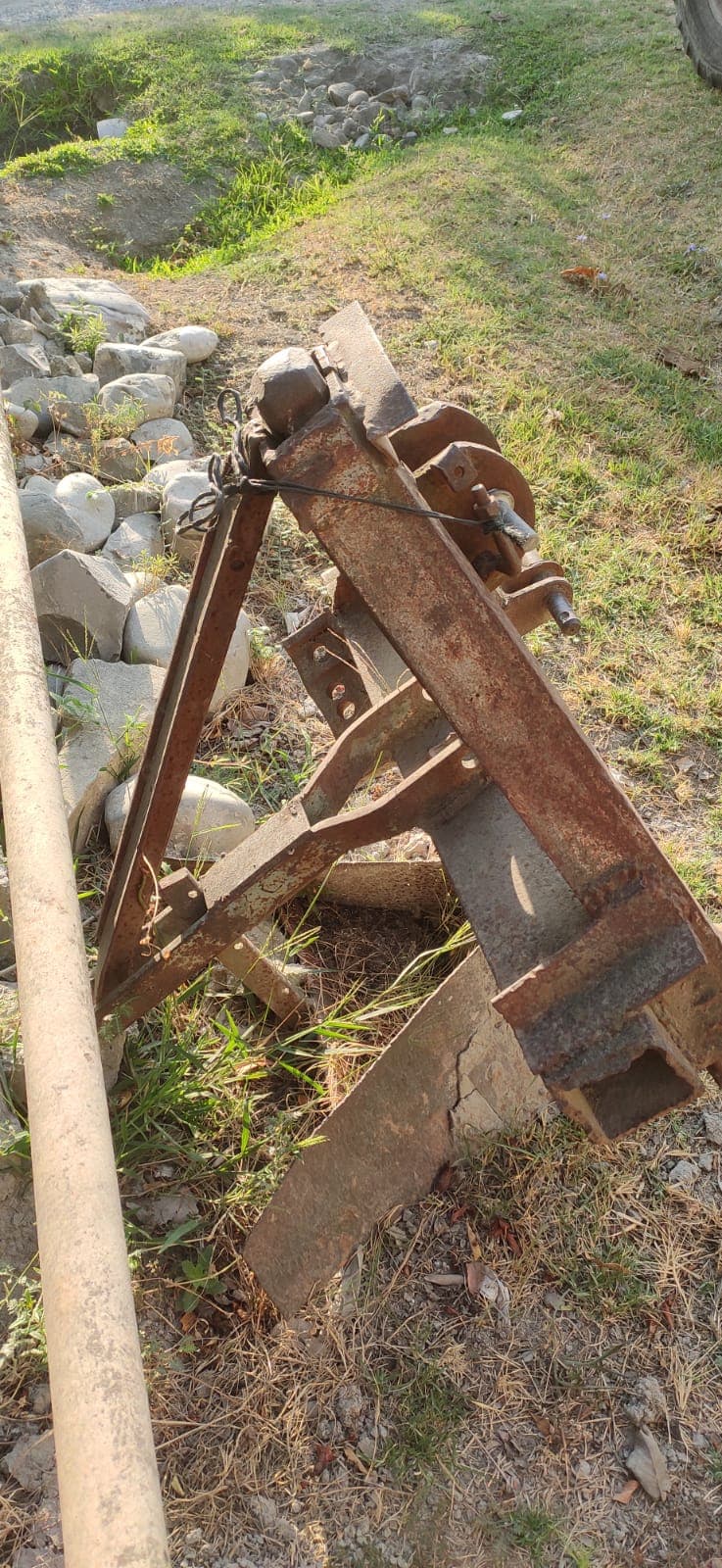 T-28 traktor satılır