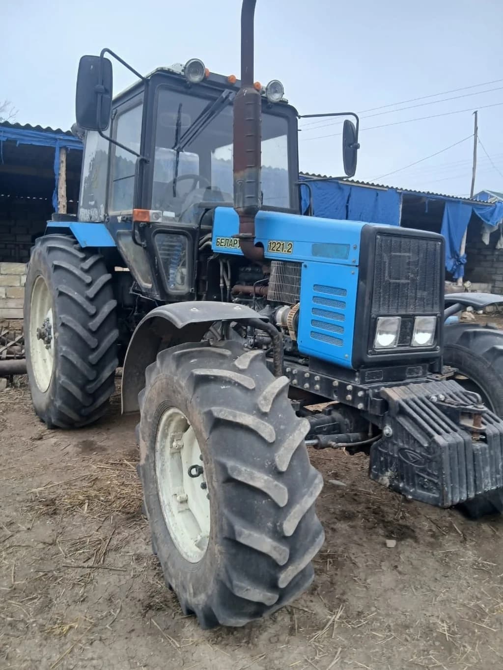 Belarus 1221 traktor